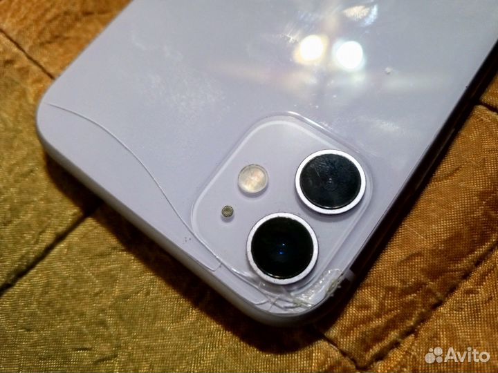 iPhone 11, 64 ГБ