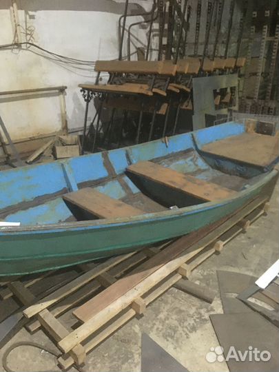 Лодка длина 4м, толщ металла Ст3 1.5 мм