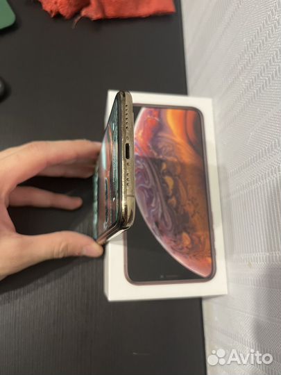 iPhone Xs, 64 ГБ