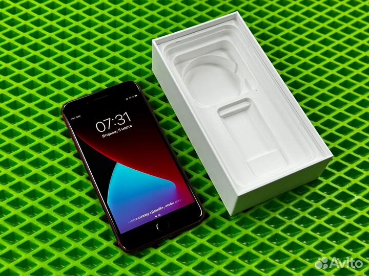 iPhone 8 Plus, 64 ГБ