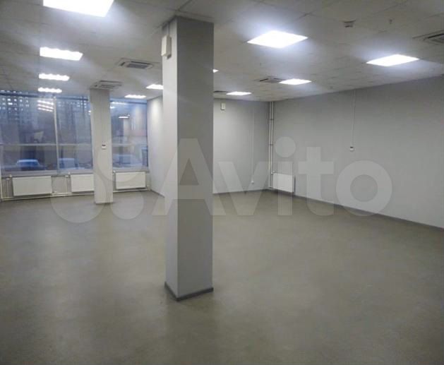 Торговые помещения на станции Рыбацкое