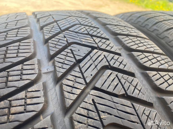 Pirelli Scorpion Winter 255/55 R19