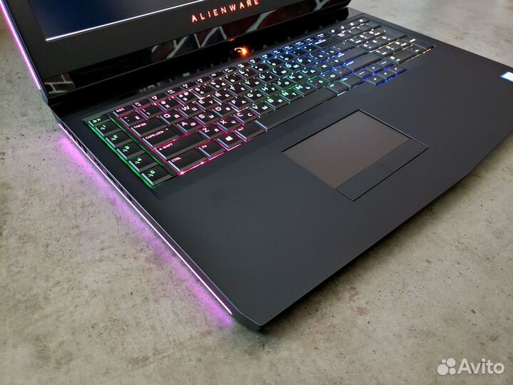 Премиальный Alienware 17 R4
