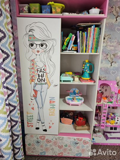 Комплект детской мебели для девочки
