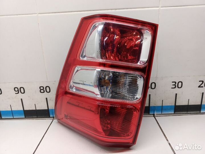 Фонарь правый Suzuki Grand Vitara 2007г