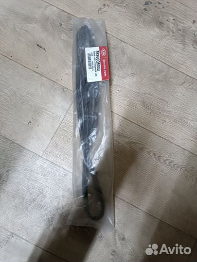 Уплотнитель капота Kia Seltos