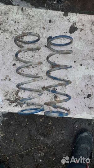Пружины Toyota Sprinter carib AE95