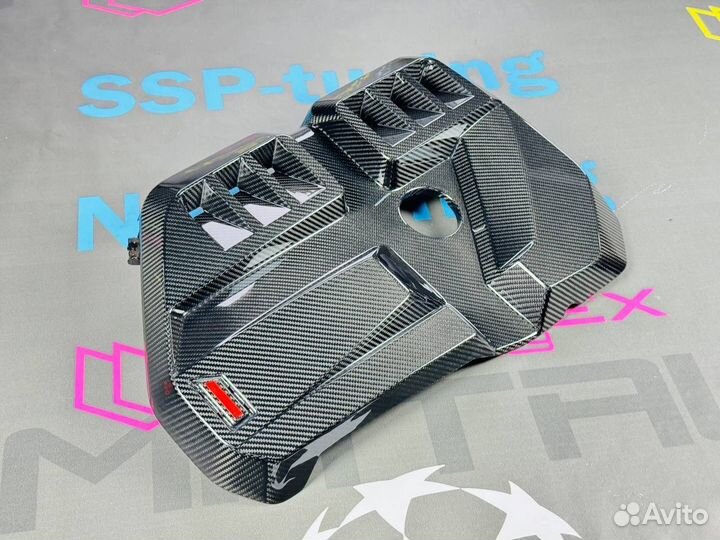 Накладка на крышку двигателя BMW M3 G80 OEM карбон