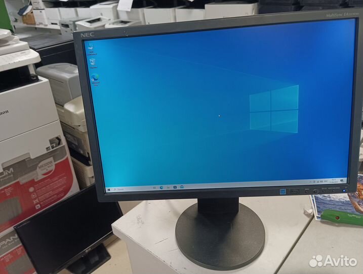 Монитор фирмы NEC 22 дюйма
