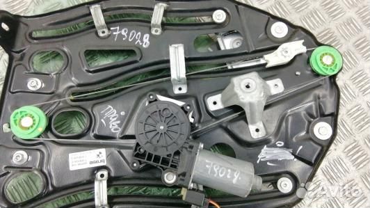 Стеклоподъемник задний правый BMW 6 E63/E64 (79O28