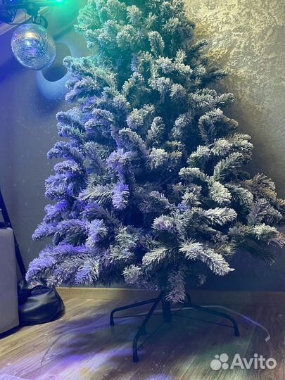 Елка искусственная