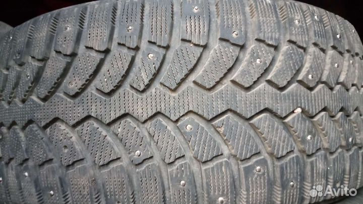 Bridgestone Blizzak Spike-01 225/45 R17 99V