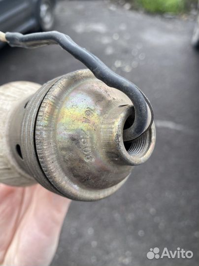 Лампа накаливания 250В