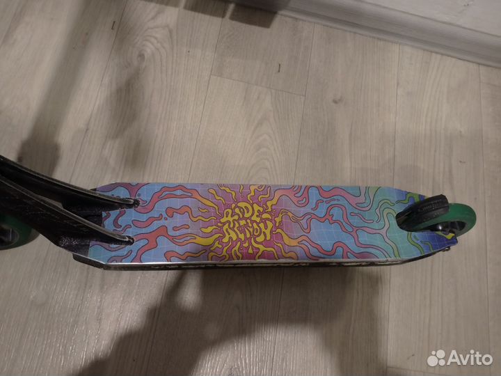 Трюковой самокат кастом парк