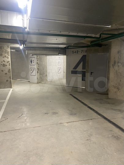 Машиноместо, 15 м²