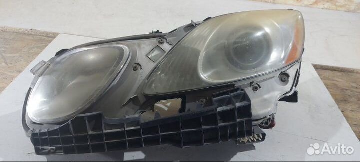 Фара ксеноновая передняя левая Lexus Gs 2004-2011