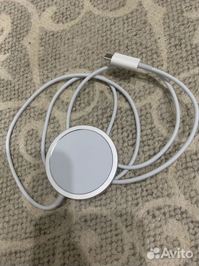 Зарядка на iPhone