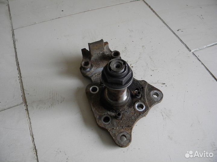 Кулак задний LR Fiat Ducato 2.3d 2014 год