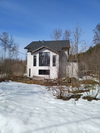 Коттедж 268,3 м² на участке 20 сот.