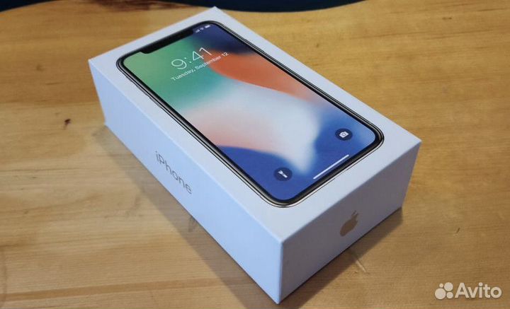 iPhone X, 256 ГБ