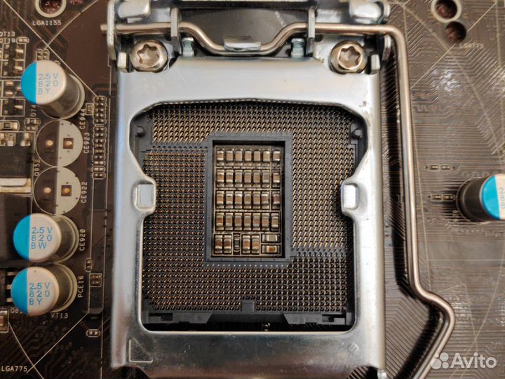 Материнская плата на 1155 сокете