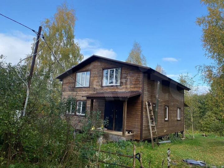 Дом 174 м² на участке 15 сот.