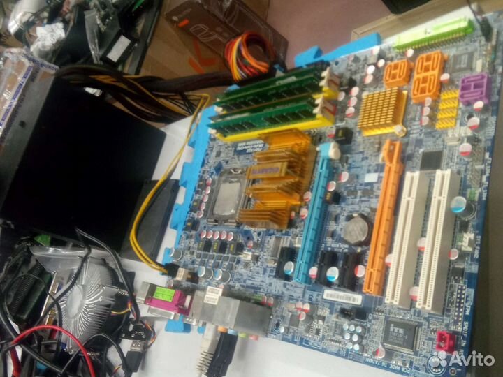 Gigabyte P35-DS3P + Xeon x5450 +7гб