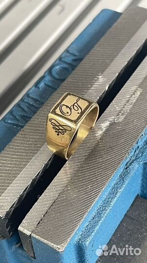 Лазерная гравировка металла пластика кожи