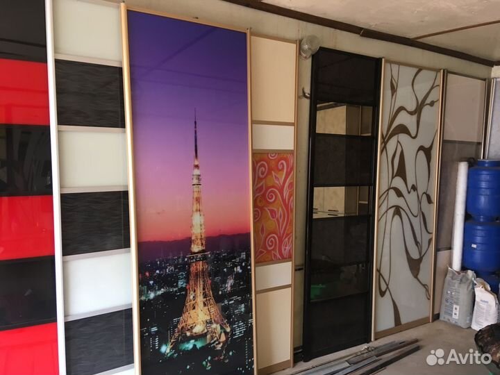 Двери для шкафов купе, с выставочного образ