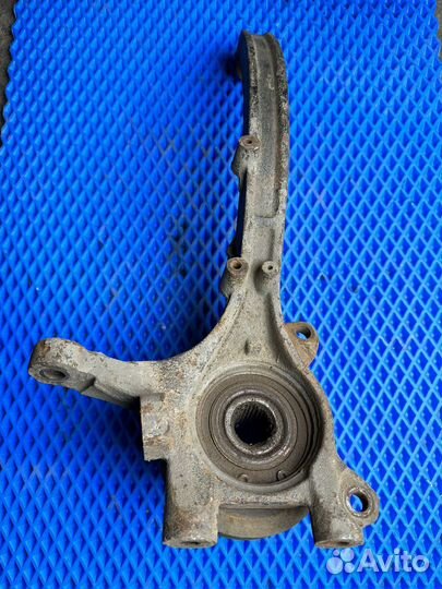 Поворотный кулак левый Kia Magentis G4JP