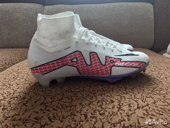 Футбольные бутсы 42 размер