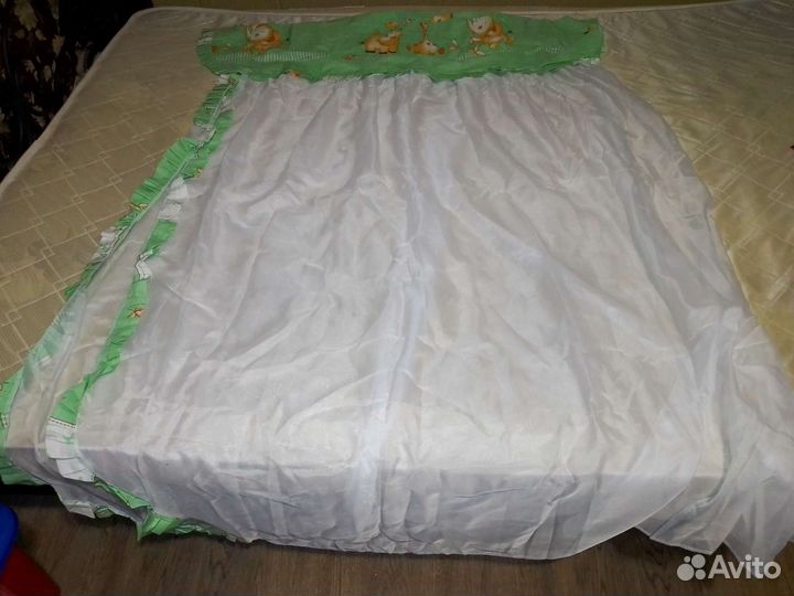 Балдахин и кронштейн