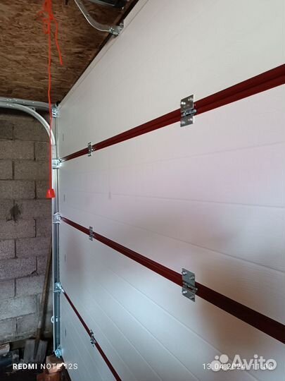 Ворота гаражные секционные