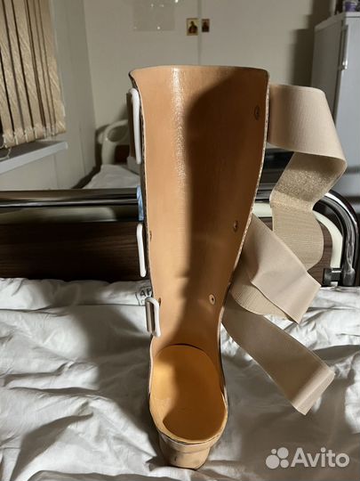 Протес - правой ноги