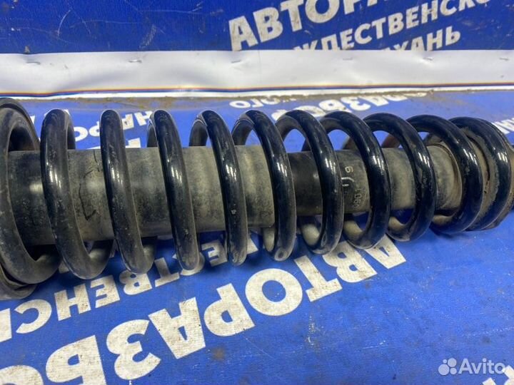 Передняя левая стойка амортизатора Honda Domani