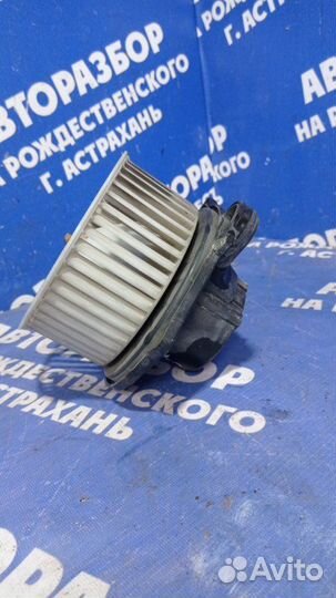 Моторчик печки Hyundai Accent седан G4EC 2005