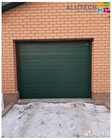 Гаражные ворота alutech
