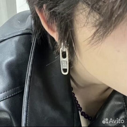 Серьги balenciaga