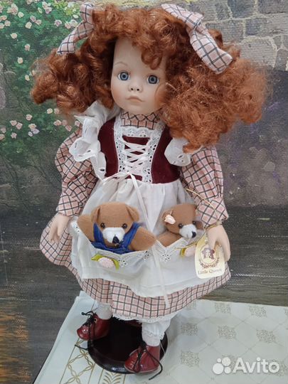 Кукла фарфоровая коллекционная