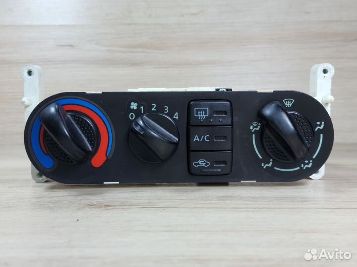 Блок управления печкой Nissan Almera N16