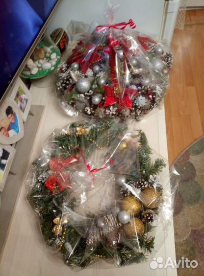 Новогодние подсвечники.Новогодние венки на дверь