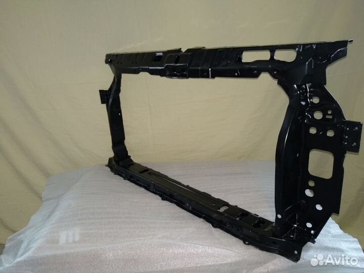 Рамка Радиатора (Телевизор) на Solaris