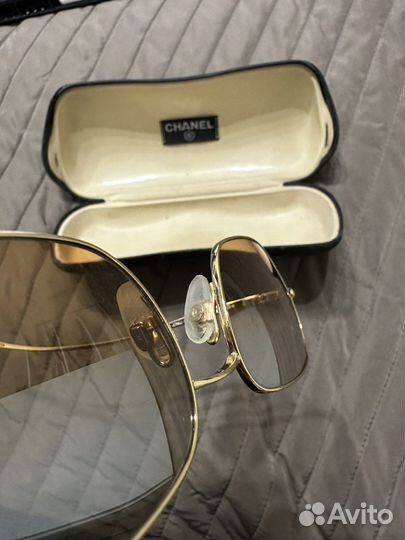Солнечные очки Chanel