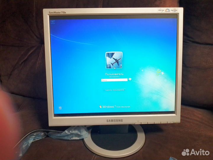 ЖК монитор 17