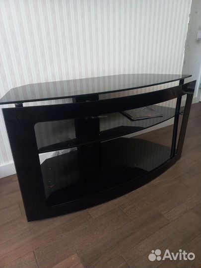 Стеклянная тумба