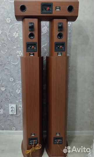 Акустические колонки ultimate