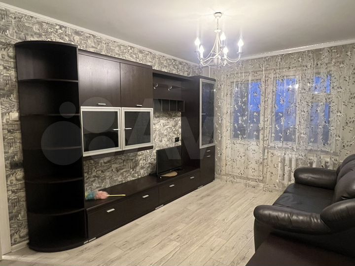 1-к. квартира, 36 м², 10/10 эт.