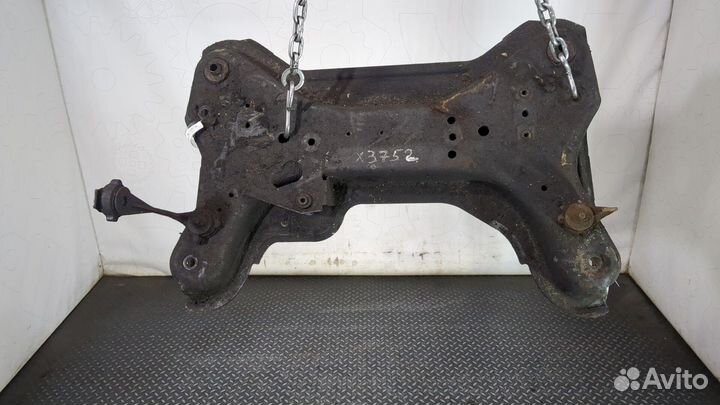 Балка подвески передняя Renault Trafic, 2004