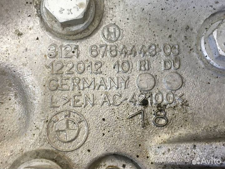 Кулак поворотный передний левый BMW 1-series E87/E