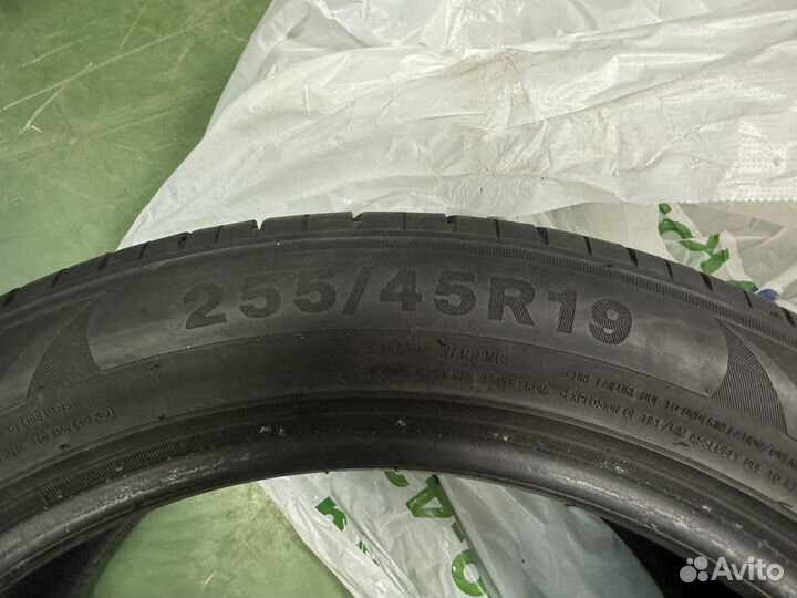 Triangle TH201 Sportex 255/45 R19 104Y